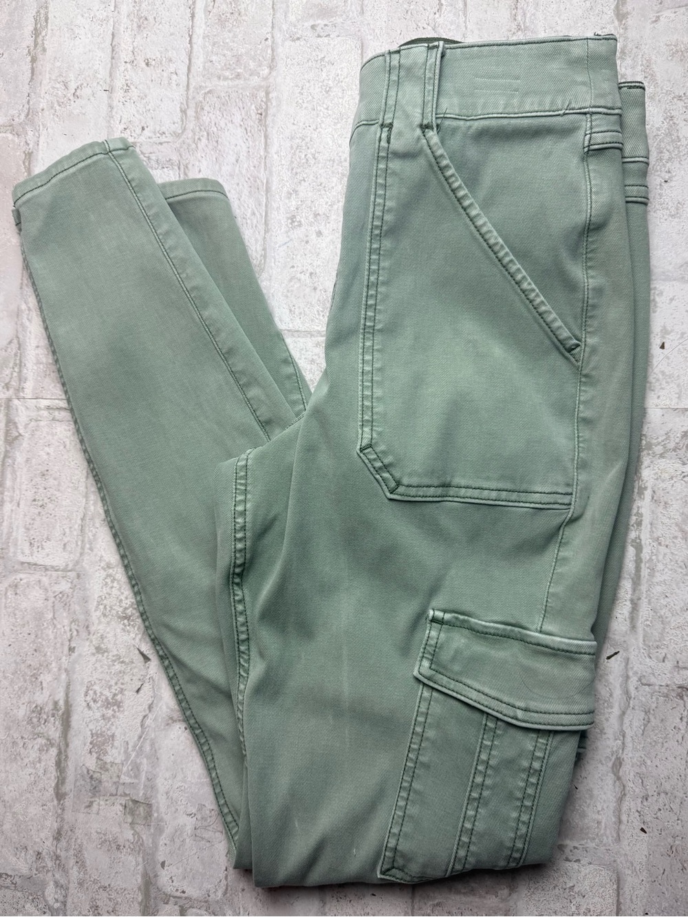 Spanx Women's Olive Green Ankle Cargo Pants Leggings Size Medium EUC 😍